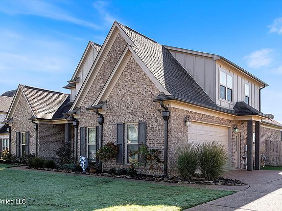 3rd image of 6577 Broadwing Cir W