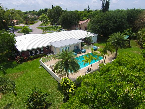2nd image of 9602 Nw 36 Court