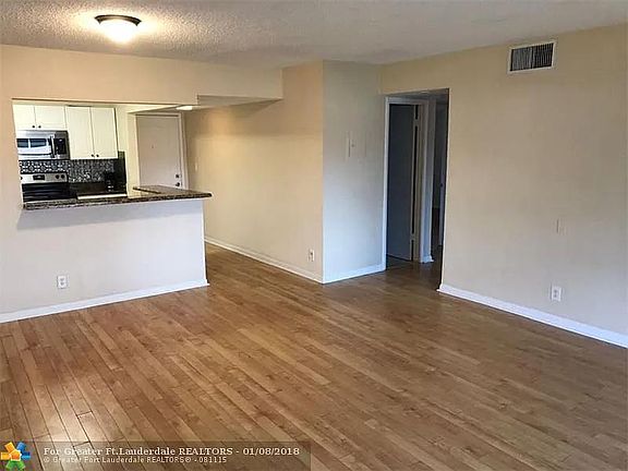 4th image of 770 SE 2nd Ave APT F201