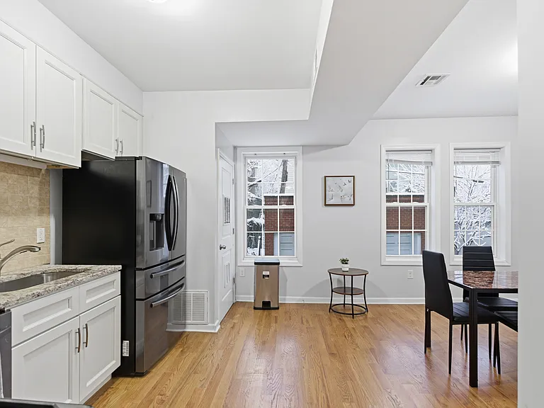 133 Beach St #1 — Photo 6