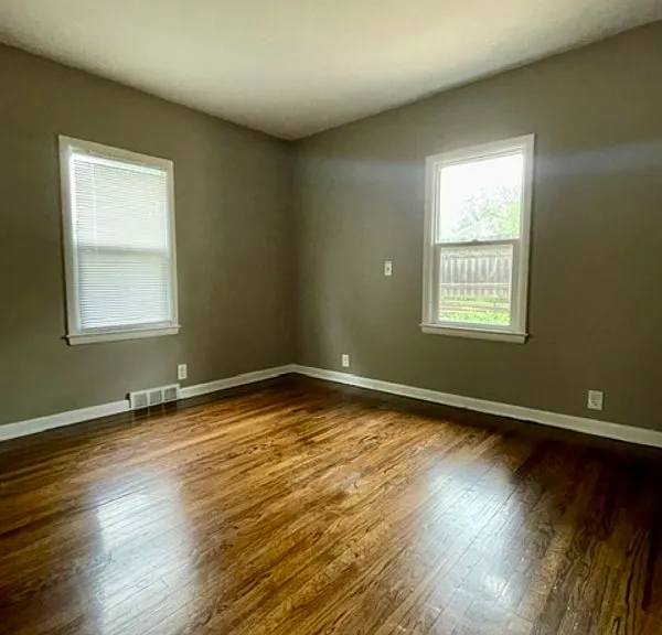 6066 Charles St — Photo 12