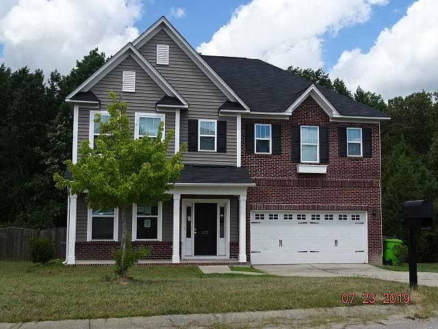 1st image of 237 Kenmore Park Dr