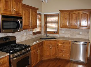 15822 Ash Ln, Overland Park, KS 66224