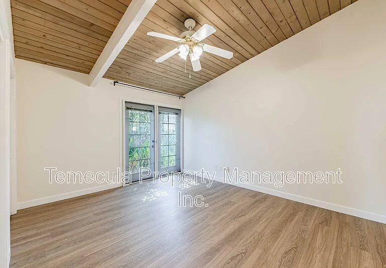 2655 Loring St — Photo 13