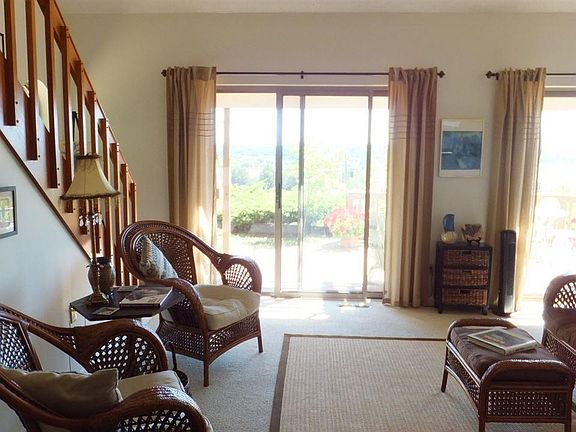 3rd image of 985 Bluewater Dr