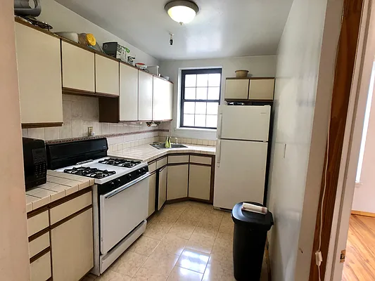 Rented by Highline Residential | media 21