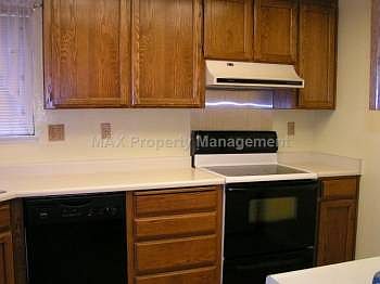 3rd image of 507 Devonwood