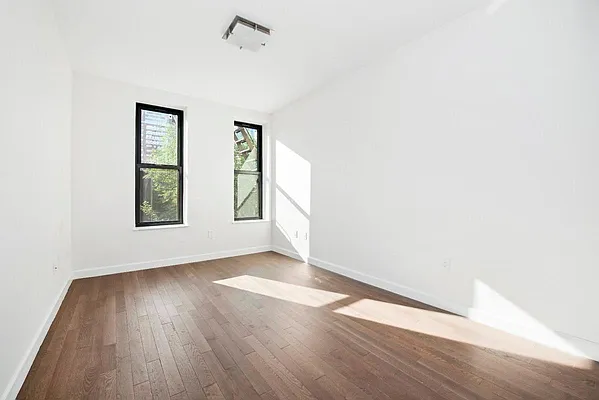 Rented by Compass | media 17