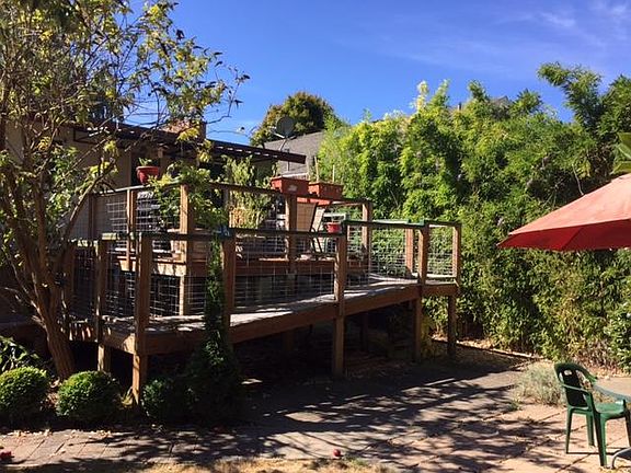 3rd image of 800 NW 62nd St #800