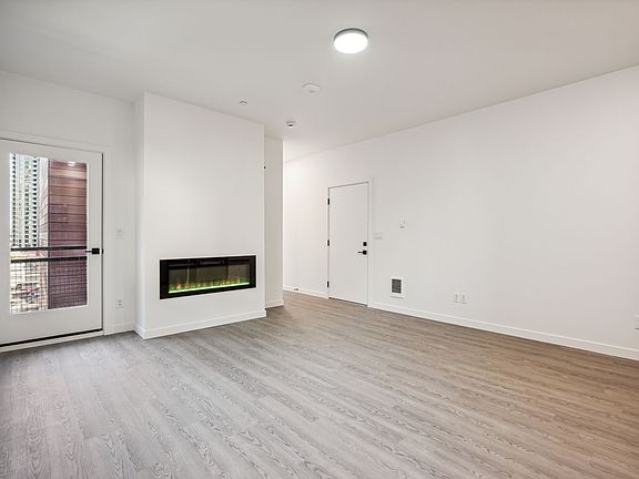 5th image of 3727 S Hood Ave #11