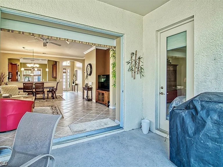 3460 Lakeview Isle Ct — Photo 23
