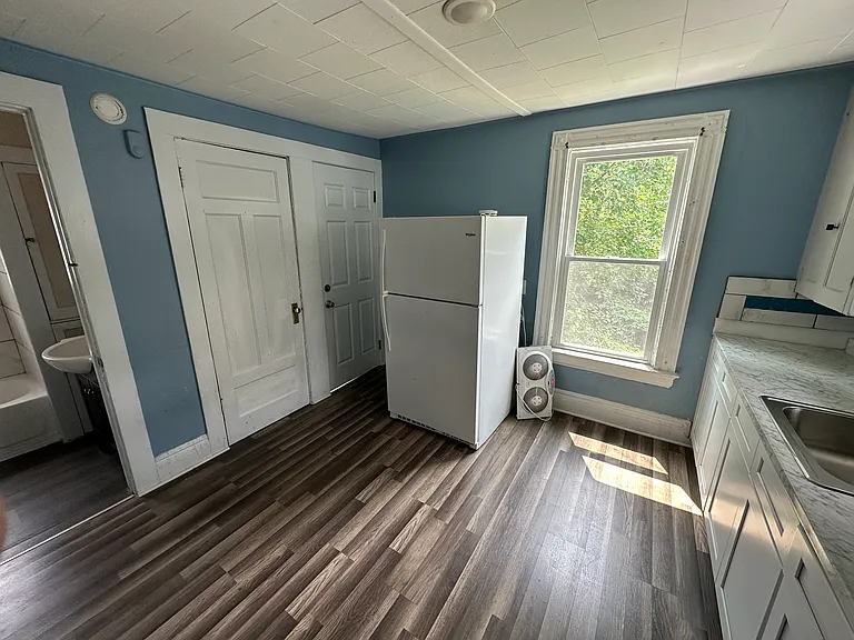 279 Garson Ave #UPPER — Photo 1