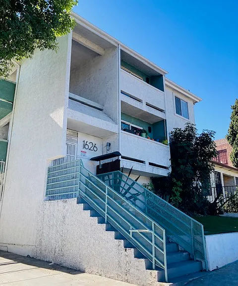 1626 Palo Alto St #103 — Photo 2