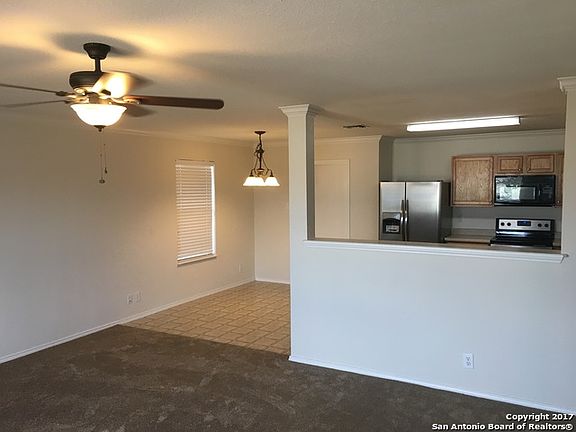 3rd image of 24727 Magnolia Fls