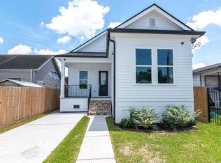 2331 Touro St, New Orleans, LA 70119
