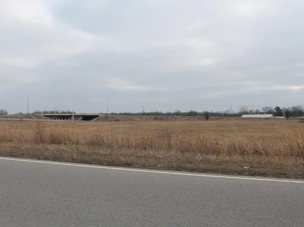 2 Frontage Rd, Carterville, IL 62918