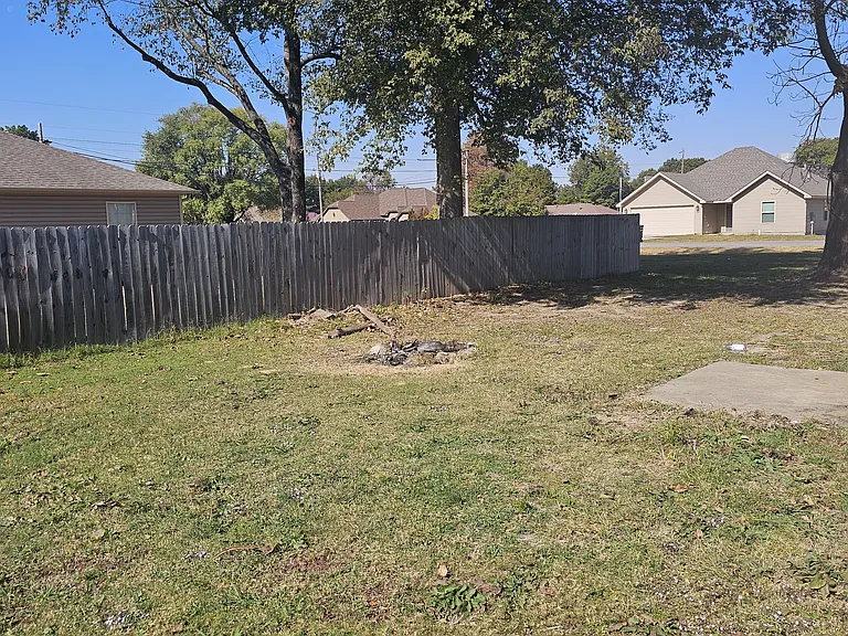 409 Alice Cv — Photo 3
