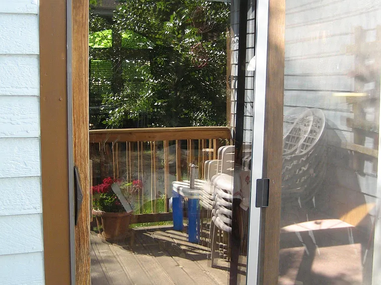 800 Buchanan Ln — Photo 8