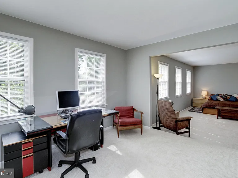 13 Avalon Ct — Photo 20