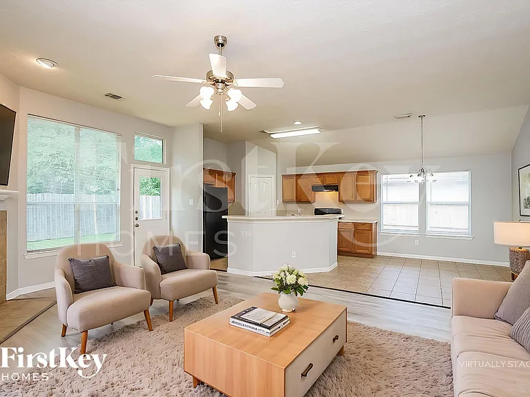 4531 Bridgevillage Dr — Photo 4