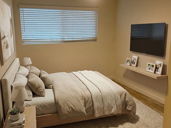 5th image of 3747 S Sepulveda Blvd APT 1