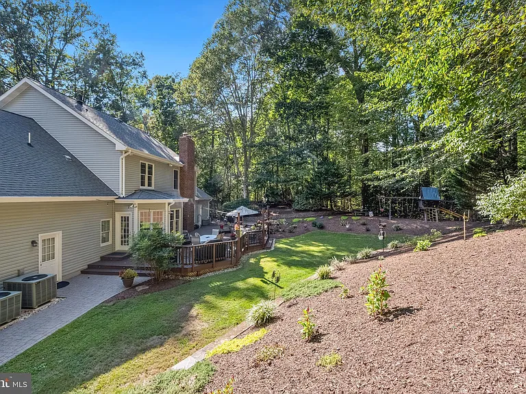 6601 Colchester Rd — Photo 74