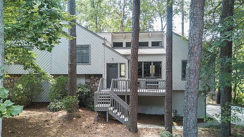 1st image of 3369 Emory Dr