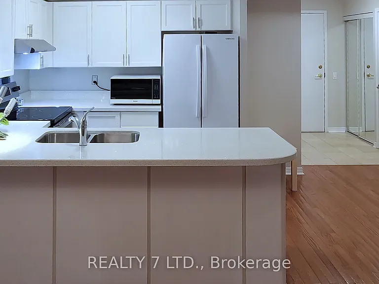 9 Northern Heights Dr #216 — Photo 13