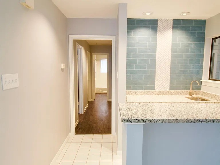 1806 Encino Bnd — Photo 5