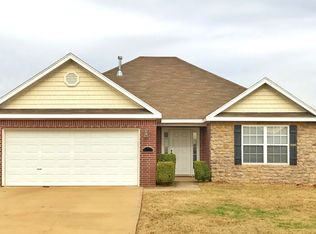 309 E Sweetwater Dr, Rogers, AR 72758