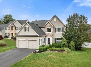 7040 Maple Ct, Coopersburg, PA 18036