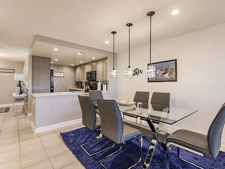 1255 E Peppertree Dr #403 — Photo 5