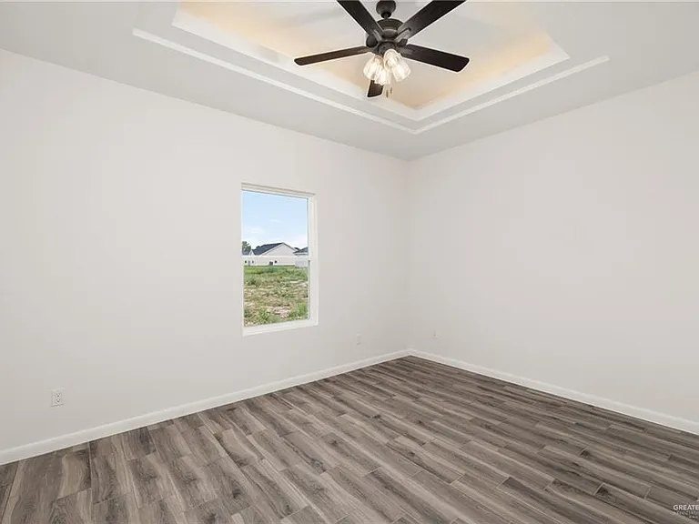 1010 Azalea St — Photo 9