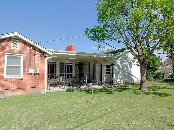 5th image of 1303 S Beverly Dr