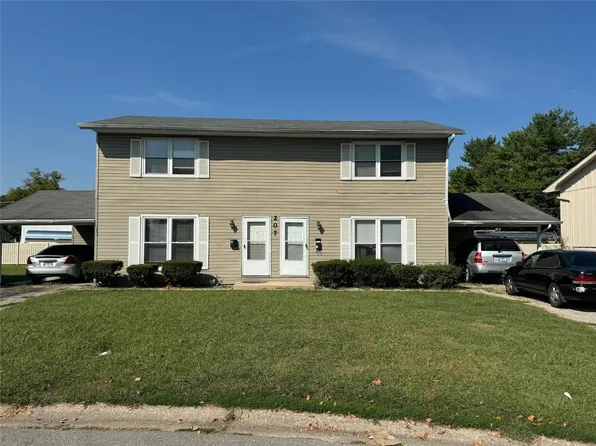 207 Howard Dr, O'Fallon, IL 62269