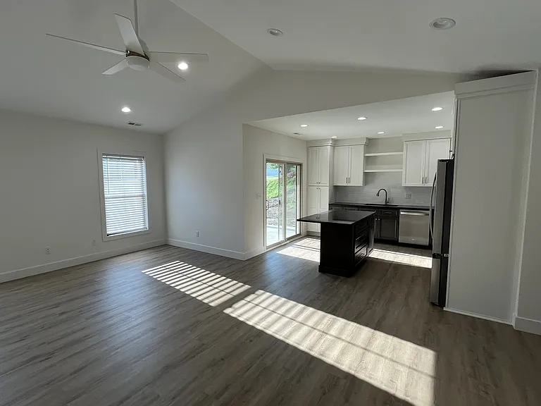 1337 Indian Pkwy #1 — Photo 8