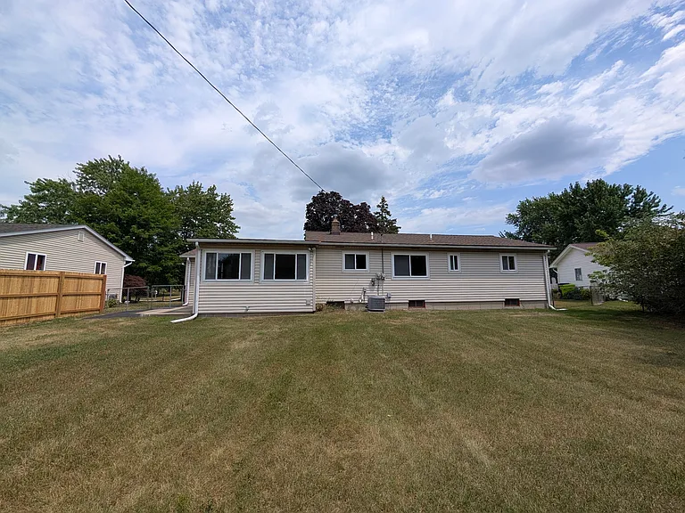 168 McCatty St — Photo 16