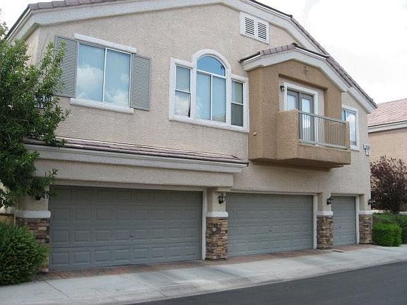 Front of Building - Middle Garage - 2 Cars