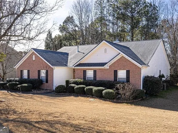 2730 Angel Oak Cir, Dacula, GA 30019