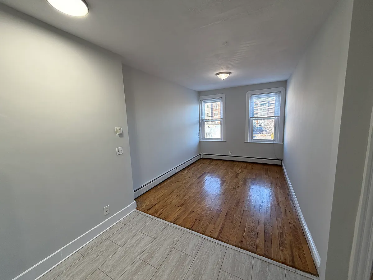 Building Photo - 115 Orleans St #3