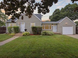 507 Blaine Ave, Janesville, WI