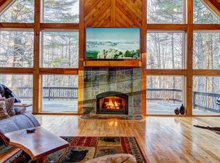 4427 W Hill Rd S, Jamaica, VT 05343