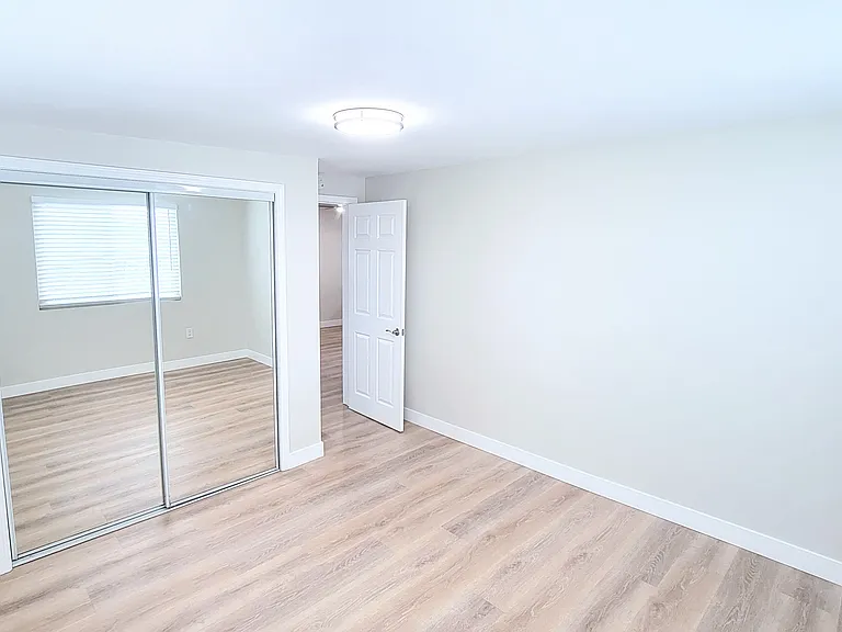 4146 Redondo Beach Blvd #C — Photo 19