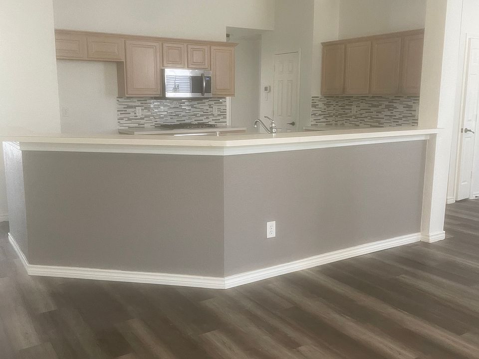 1st image of 2101 Melissa Diane St