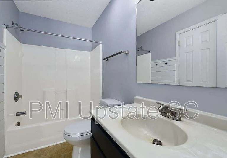 12 Hayfield Ln — Photo 9