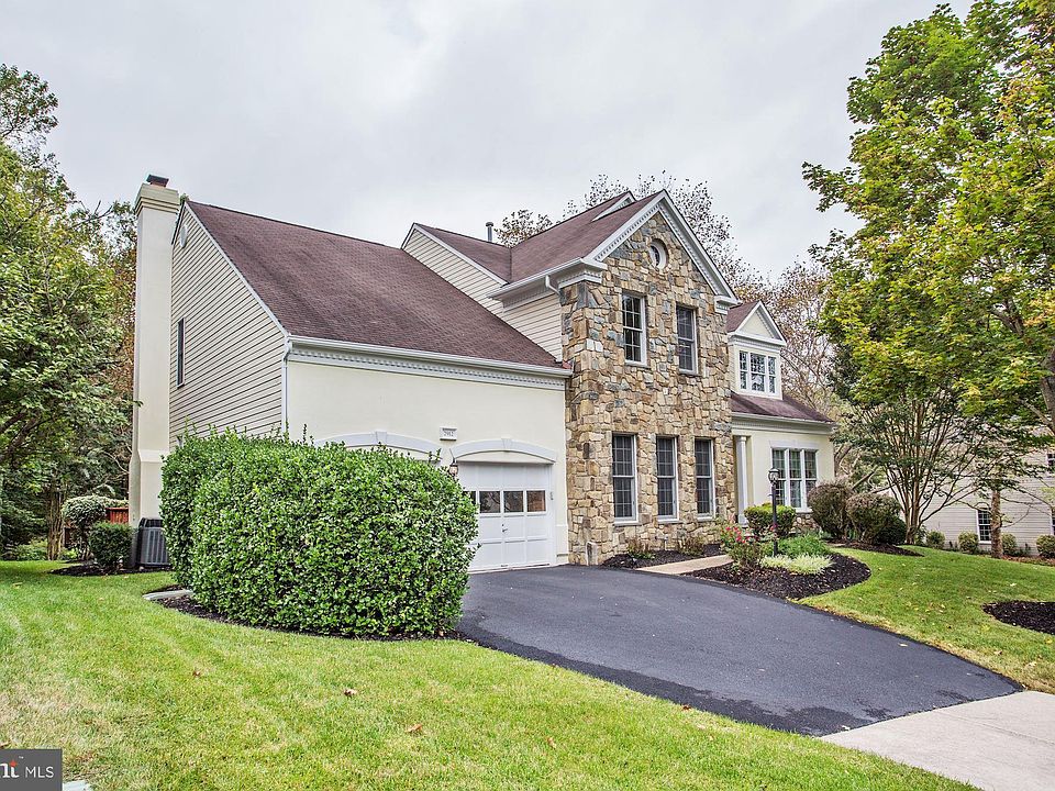 1st image of 7912 Hollington Pl