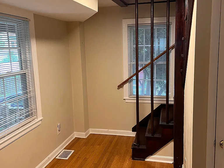 9202 Bryant Ave — Photo 11