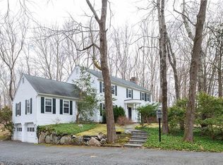 35 Fox Run Rd, Pound Ridge, NY 10576