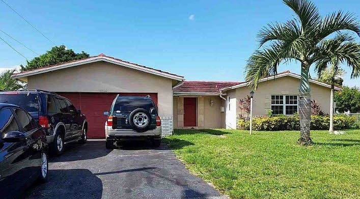 1st image of 7709 NW 39th Ct