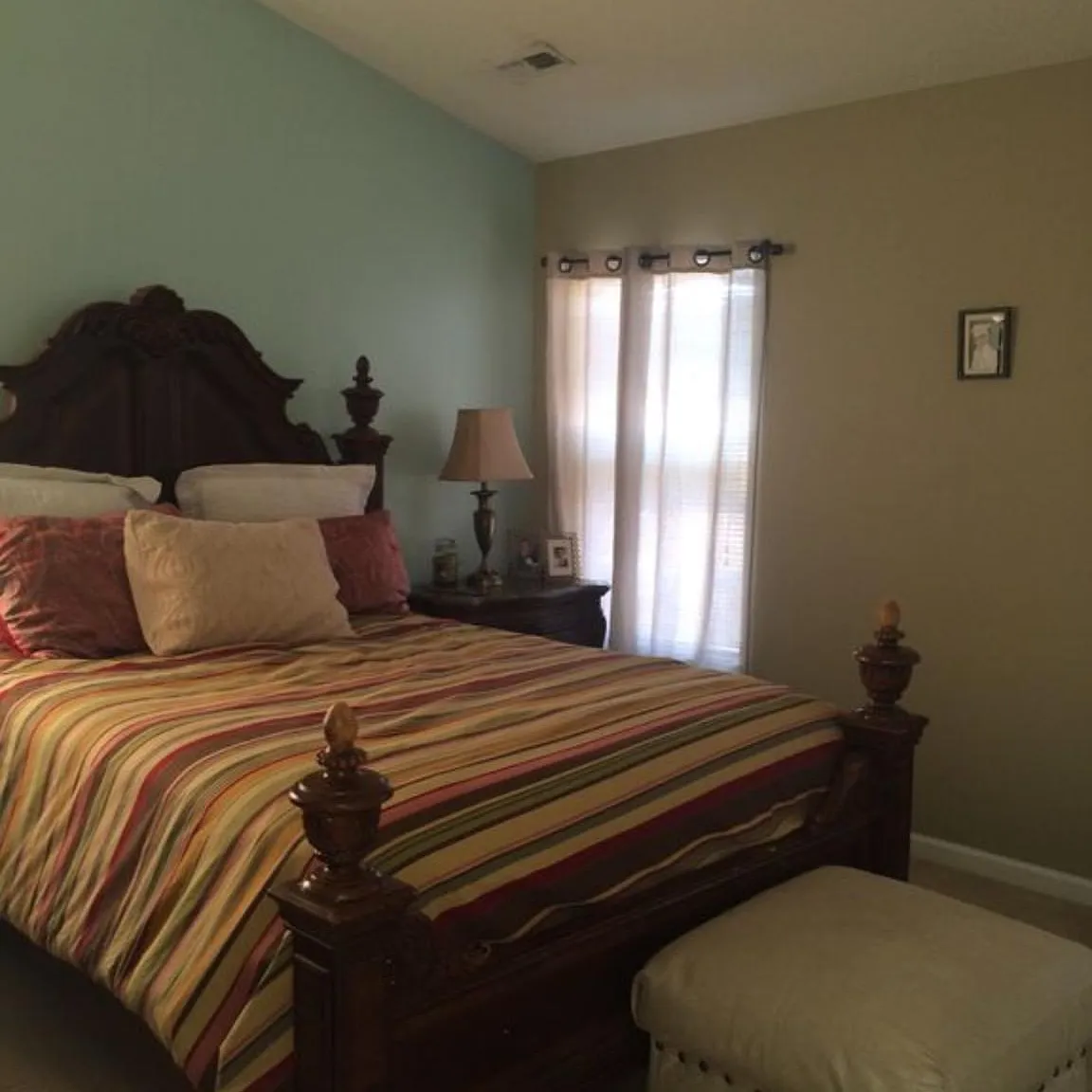 3 bed, 2.5 bath, 1240 sqft, $2,050 — Photo 4